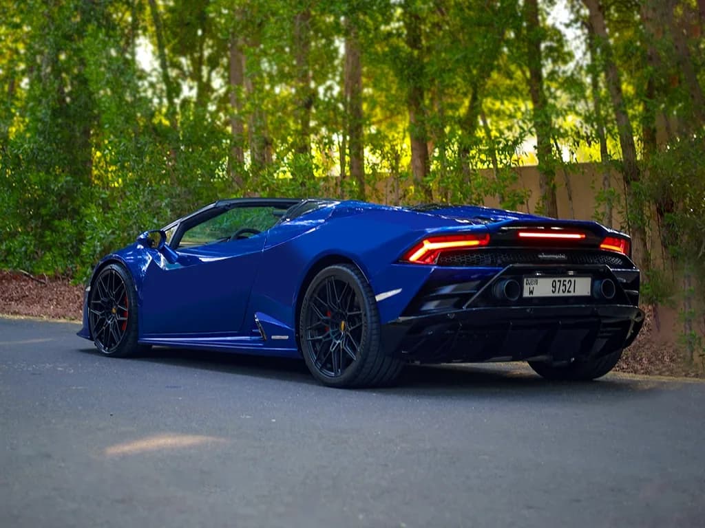 Dubai Luxury Car Rentals: 10 Tips for a Smooth Experience