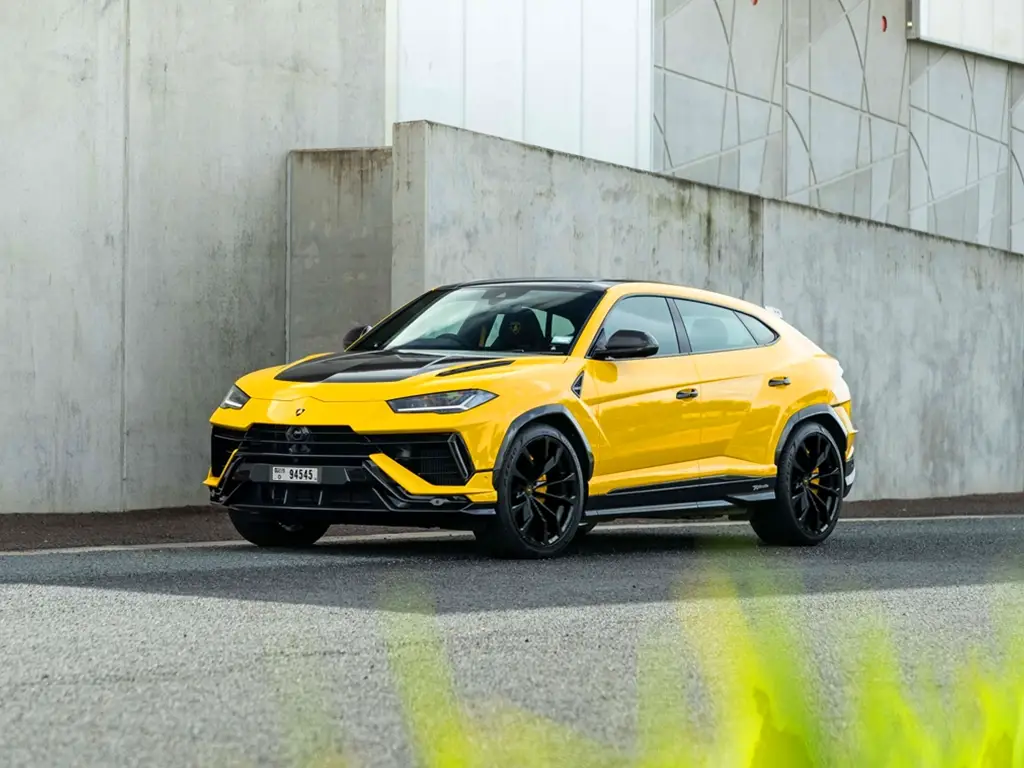 Renting a Luxury Car in Dubai: A Smarter Choice Than Taking a Taxi