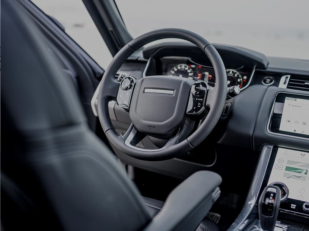 Range Rover Sport view 4