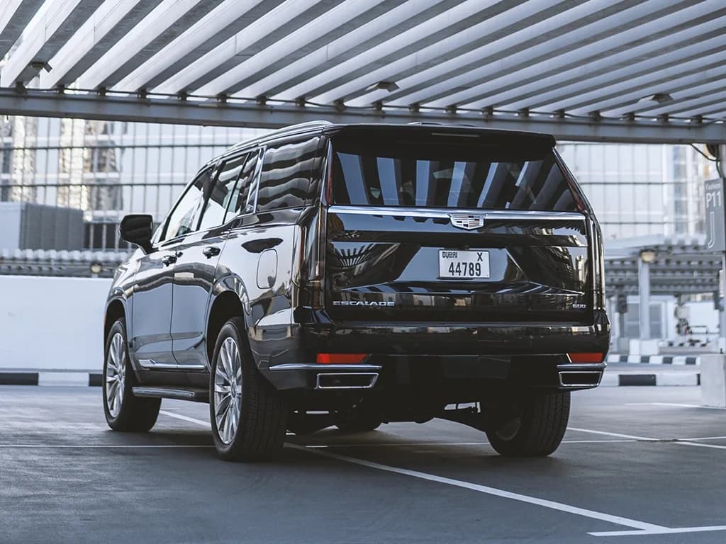 Cadillac Escalade view 3