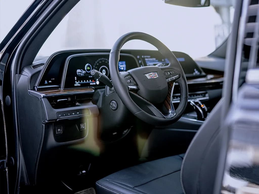 Cadillac Escalade view 4