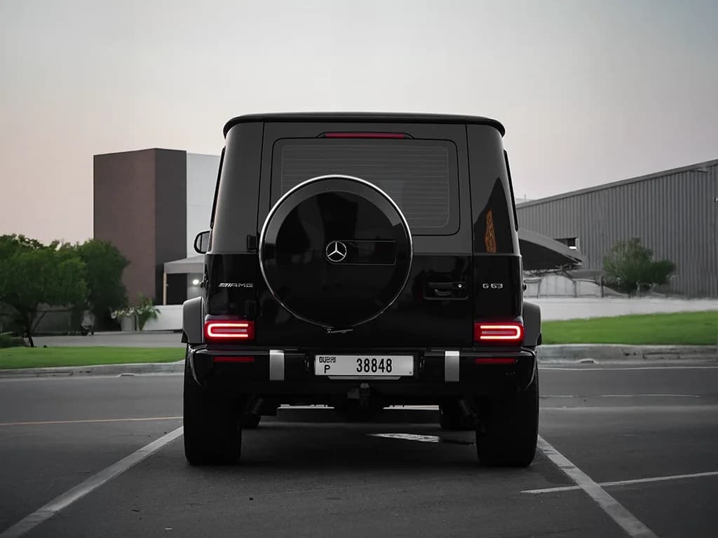 Mercedes_AMG G63 2024 view 4