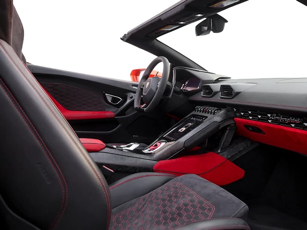 Lamborghini Huracan Evo Spyder view 5