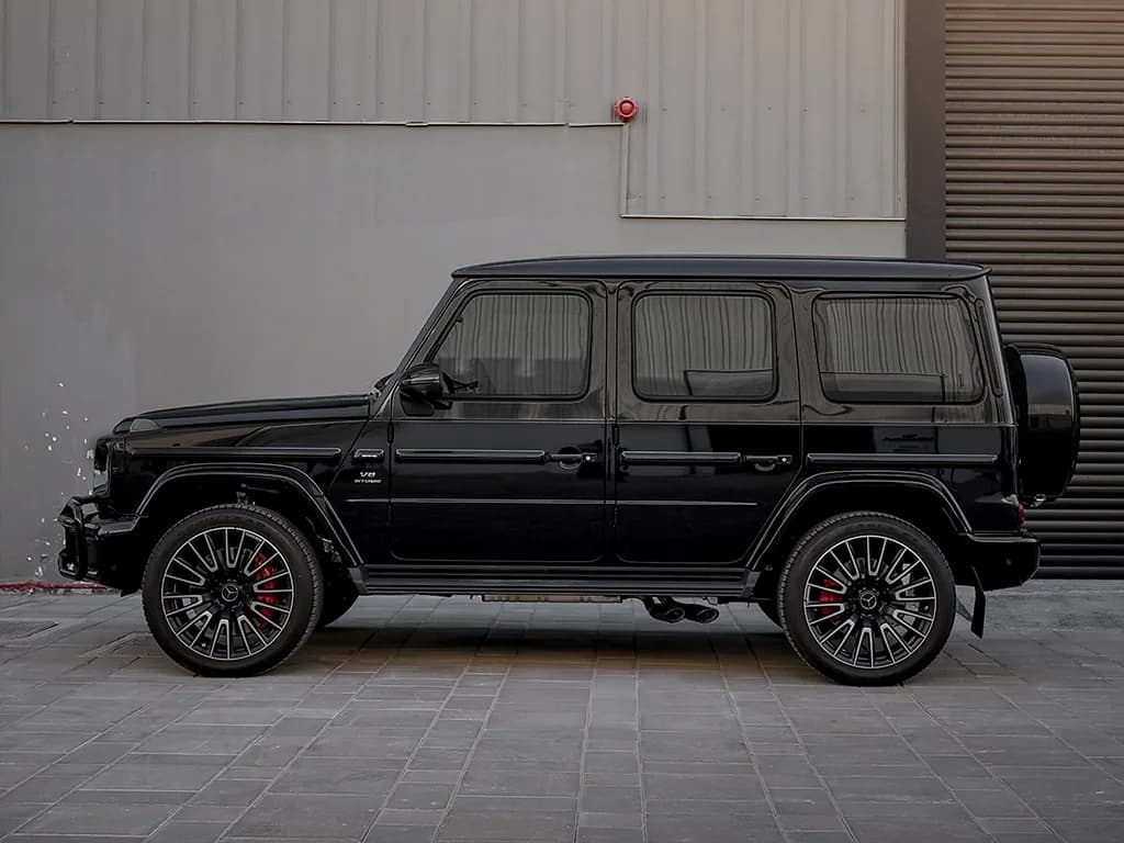 Mercedes AMG G63 2025 view 2