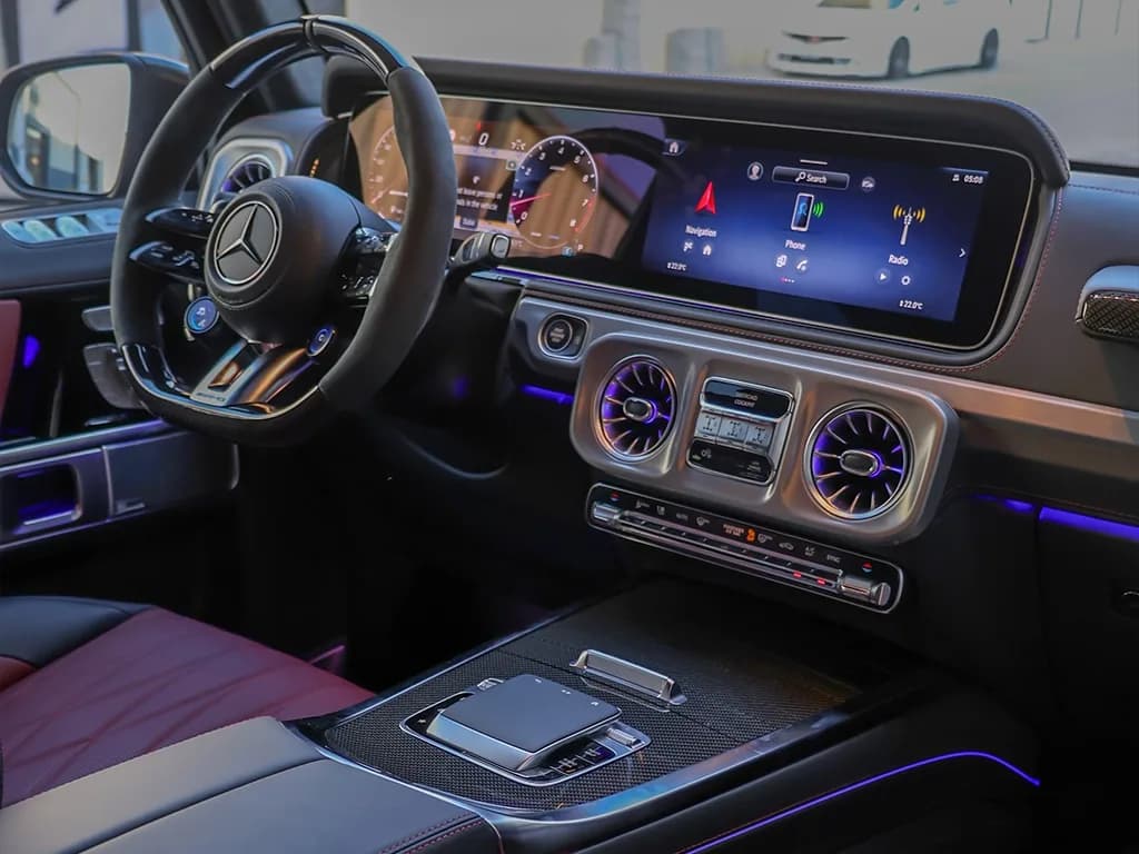 Mercedes AMG G63 2025 view 5