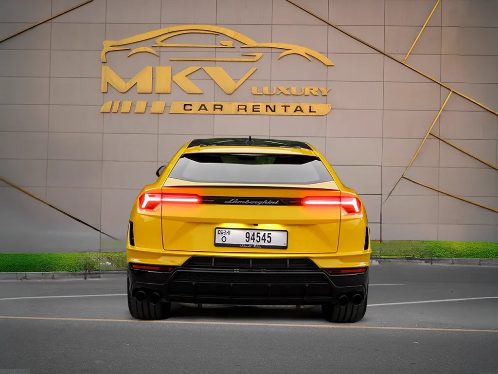 Lamborghini Urus S view 5