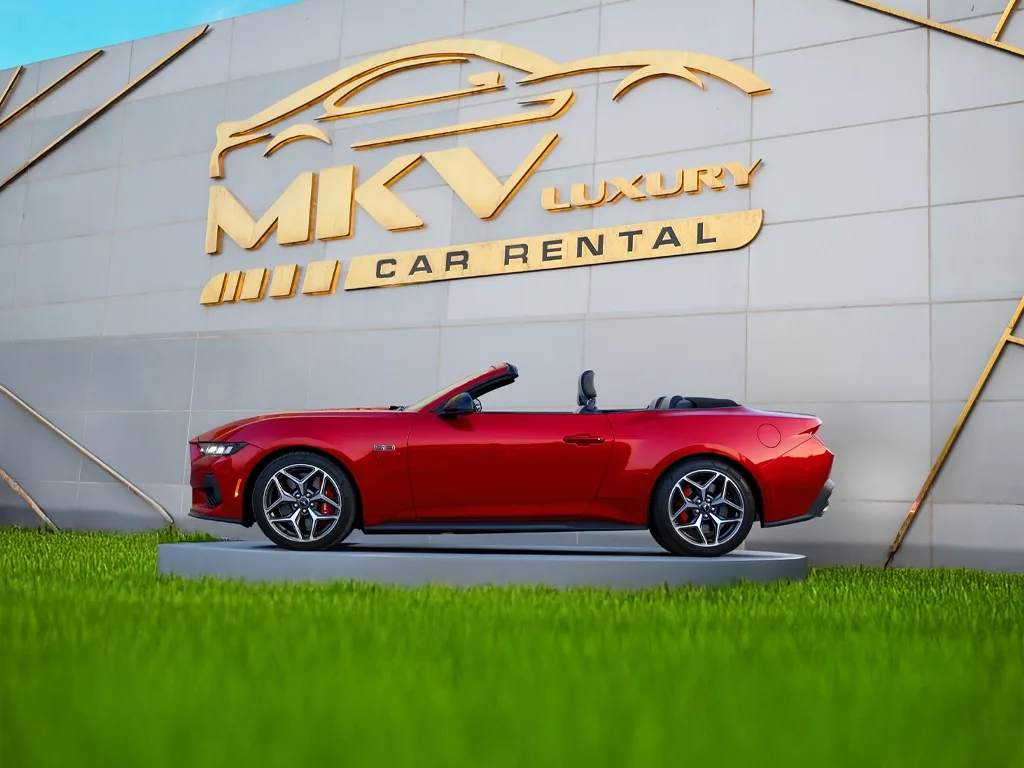 Ford Mustang GT V8 Convertible 2024 view 3