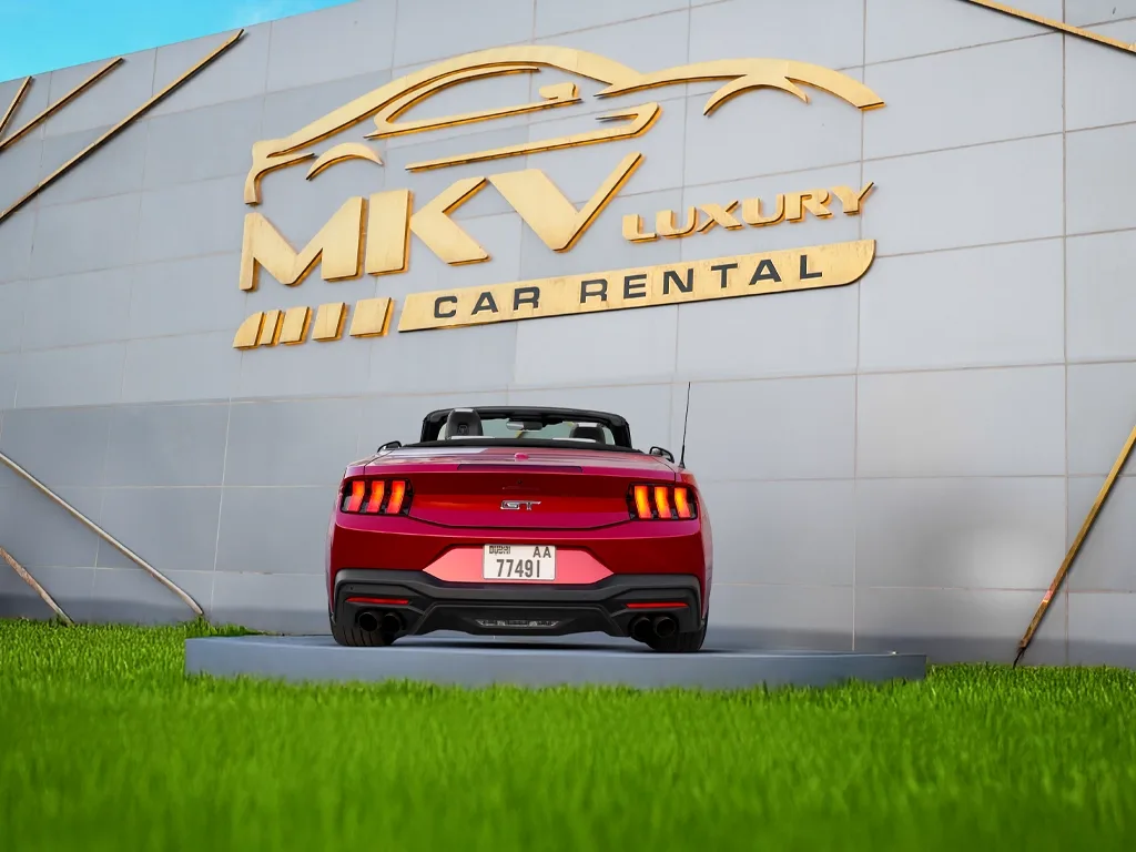 Ford Mustang GT V8 Convertible 2024 view 4