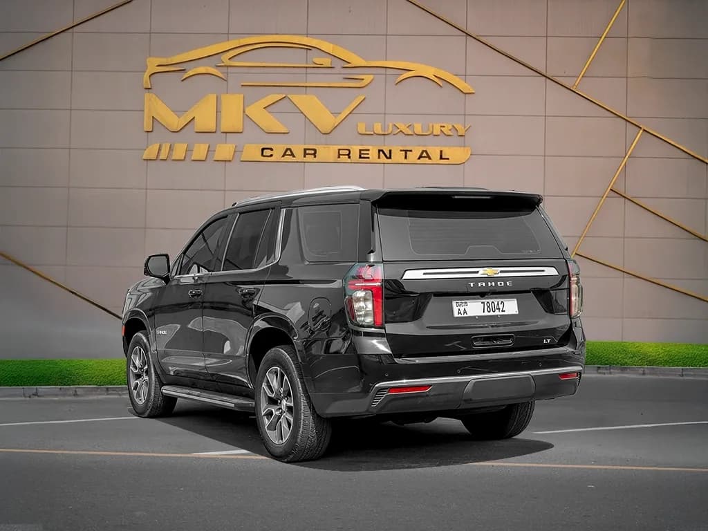 Chevrolet Tahoe 2024 view 3